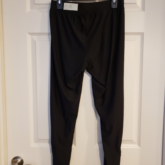 Maurices Ultra Soft Crochet Bottom Leggings Plus 0 - Picture 3 of 6